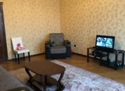 İcarəyə verilir 2 otaqlı 85 m2 yeni tikili Şah İsmayıl Xətai m.