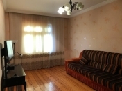 Satılır 3 otaqlı 80 m2 köhnə tikili Y.Günəşli