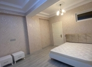 İcarəyə verilir 3 otaqlı 85 m2 yeni tikili Gənclik m.