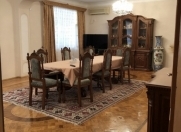 Satılır 4 otaqlı 203.2 m2 yeni tikili Ayna Sultanova heykəli