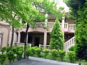 İcarəyə verilir 7 otaqlı 450 m2 ofis Gənclik m.