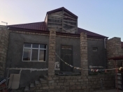 Satılır 3 otaqlı 100 m2 həyət evi Binə