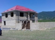 Satılır 6 otaqlı 260 m2 həyət evi Oğuz