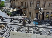 İcarəyə verilir 6 otaqlı 250 m2 ofis Sahil m.