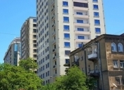 Satılır 2 otaqlı 98 m2 yeni tikili Nəriman Nərimanov m.