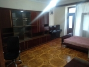 Satılır 4 otaqlı 120 m2 köhnə tikili 28 may