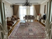 Satılır 3 otaqlı 122.2 m2 yeni tikili Gənclik m.