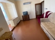 Satılır 1 otaqlı 32 m2 köhnə tikili Elit ticarət mərkəzi