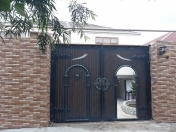 Satılır 4 otaqlı 240 m2 həyət evi Binəqədi