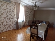 Satılır 7 otaqlı 200 m2 həyət evi Zabrat 1