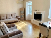 İcarəyə verilir 2 otaqlı 60 m2 köhnə tikili Nizami m.