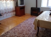 İcarəyə verilir 3 otaqlı 100 m2 bağ evi Qax