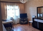 Satılır 4 otaqlı 100 m2 köhnə tikili Əhmədli