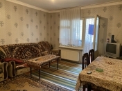 Satılır 2 otaqlı 47 m2 köhnə tikili Elit ticarət mərkəzi