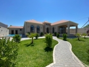 Satılır 4 otaqlı 200 m2 bağ evi Mərdəkan