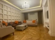 Satılır 4 otaqlı 141 m2 yeni tikili Qara Qarayev m.