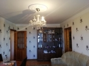 İcarəyə verilir 3 otaqlı 90 m2 köhnə tikili Xətai r.