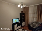 Satılır 5 otaqlı 105 m2 köhnə tikili Buzovna