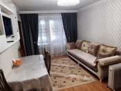 Satılır 2 otaqlı 45 m2 köhnə tikili Qara Qarayev m.