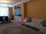 Satılır 3 otaqlı 172 m2 yeni tikili Gənclik m.