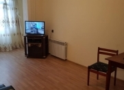 İcarəyə verilir 2 otaqlı 60 m2 köhnə tikili Azadlıq prospekti m.