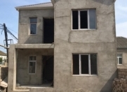 Satılır 4 otaqlı 140 m2 həyət evi Binə
