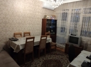 Satılır 2 otaqlı 50 m2 köhnə tikili Memar Əcəmi m.