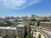 Satılır 4 otaqlı 204 m2 yeni tikili Nizami m.