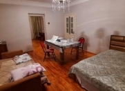 İcarəyə verilir 2 otaqlı 78 m2 köhnə tikili Həzi Aslanov