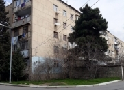 İcarəyə verilir 2 otaqlı 65 m2 köhnə tikili Xalqlar Dostluğu m.