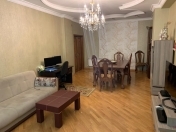 Satılır 4 otaqlı 165 m2 yeni tikili İnşaatçılar m.