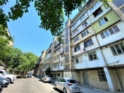 Satılır 3 otaqlı 90 m2 köhnə tikili Hüseyn Cavid parkı