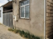 Satılır 2 otaqlı 60 m2 həyət evi Saray