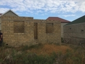 Satılır 3 otaqlı 2.5 m2 həyət evi Saray