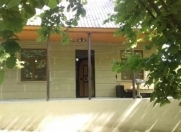 İcarəyə verilir 3 otaqlı 80 m2 bağ evi Oğuz