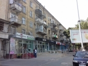 Satılır 3 otaqlı 75 m2 köhnə tikili Koala parkı