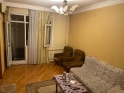 Satılır 2 otaqlı 56 m2 köhnə tikili Memar Əcəmi m.