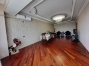 Satılır 4 otaqlı 185 m2 yeni tikili Qara Qarayev m.