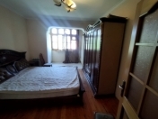 İcarəyə verilir 3 otaqlı 80 m2 köhnə tikili Qara Qarayev m.