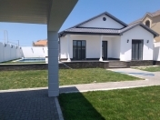 Satılır 4 otaqlı 150 m2 bağ evi Xəzər r.