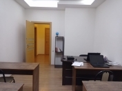 İcarəyə verilir 1 otaqlı 20 m2 ofis İnşaatçılar m.