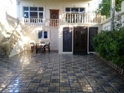 Satılır 8 otaqlı 255 m2 həyət evi Ağ şəhər