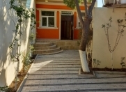 Satılır 3 otaqlı 57 m2 həyət evi Yasamal r.