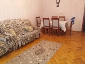 Satılır 2 otaqlı 54 m2 köhnə tikili Flame Towers