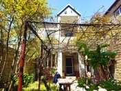 Satılır 5 otaqlı 200 m2 həyət evi Binə