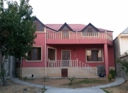 Satılır 8 otaqlı 240 m2 həyət evi Şəki