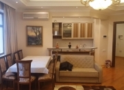 İcarəyə verilir 4 otaqlı 146 m2 yeni tikili Gənclik m.