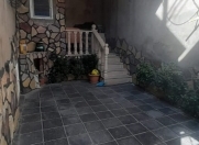 Satılır 4 otaqlı 100 m2 həyət evi Bakıxanov