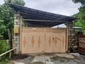 Satılır 4 otaqlı 600 m2 həyət evi Şəki