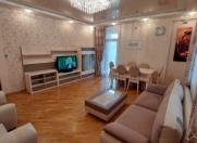 Satılır 2 otaqlı 82 m2 yeni tikili Nəriman Nərimanov m.